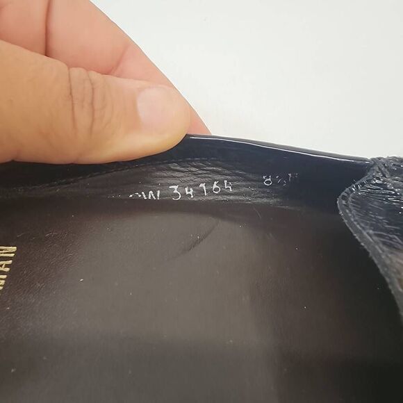 Stuart Weitzman Size 8.5 Patent Leather Chain-Link Accents Mules D - Picture 8 of 11